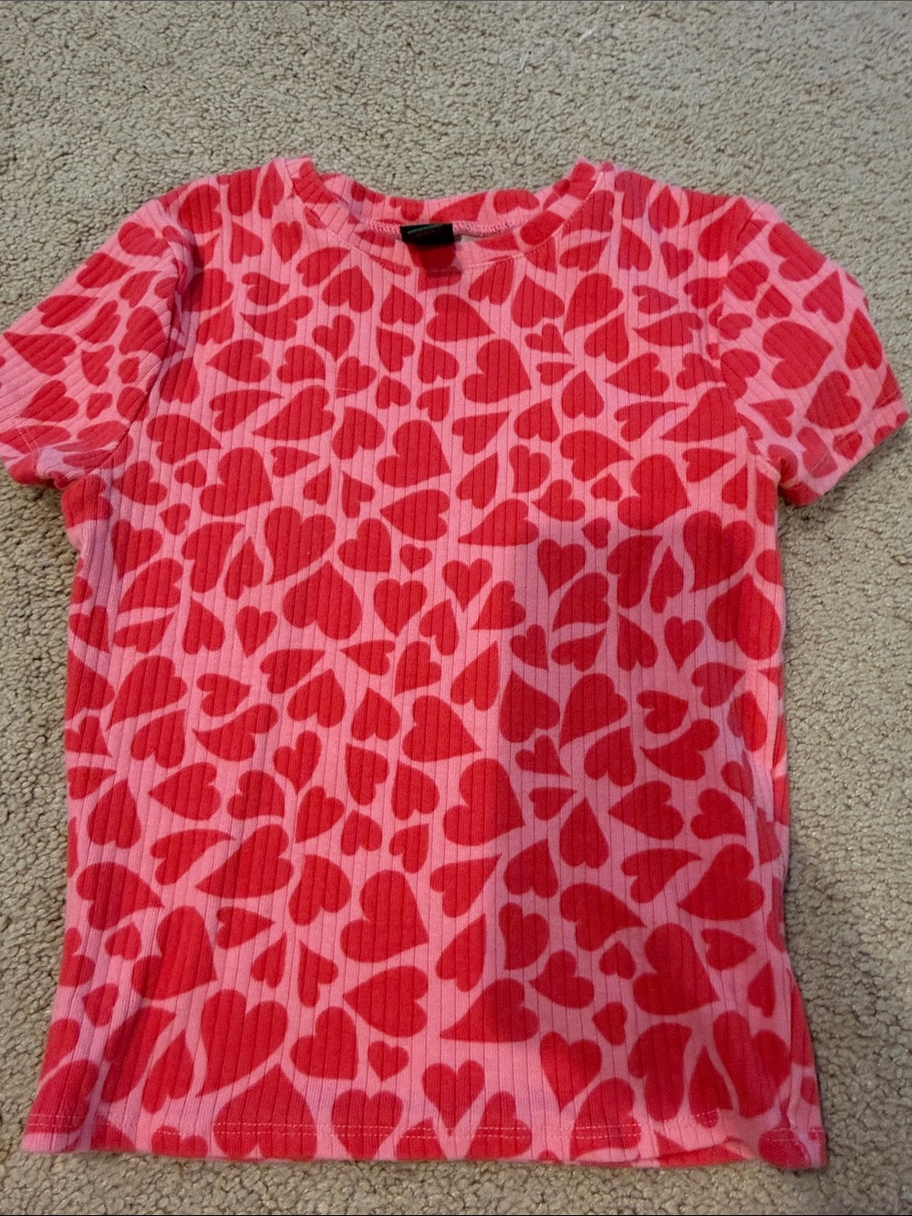 Wild fable Pink fitted ribbed Tee with Red Heart Print sz xs